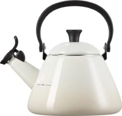 Le Creuset Fluitketel Kone - Meringue -Waterfilterkan Winkel 1200x1145 3