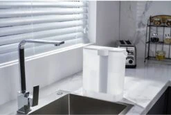 Philips Water Instant Water Filter - 3 L Inhoud, 1 L/min Snelle Doorstroming, Oplaadbaar Via USB-C -Waterfilterkan Winkel 1200x806 1